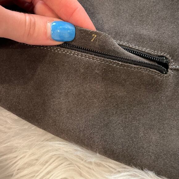 La CANADIENNE Waterproof Suede Knee High Boots Square Toe Block Heeled, Gray - Picture 8 of 9